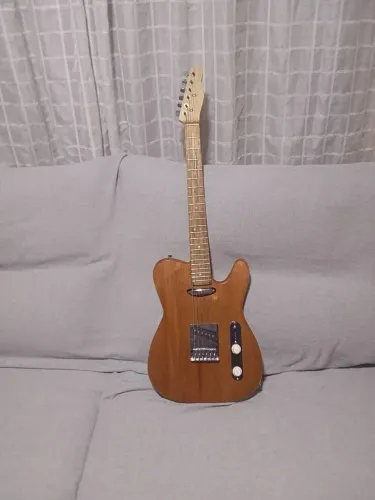 Guitarra Telecaster