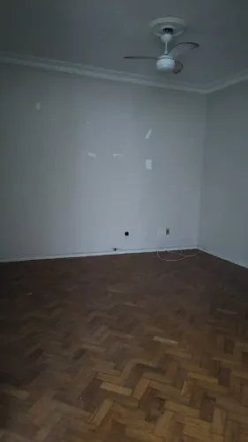 Apartamento na Tijuca, junto ao metrô da Saens Pena, 1 quarto, Direto com o proprietário.