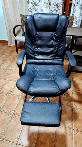 Cadeira de Escritorio Presidente Ergonomica Reclinavel c/ apoio de pés Python Fly
