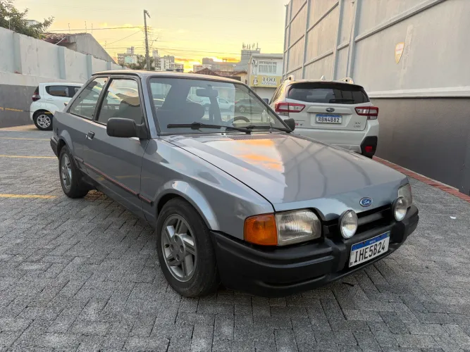Ford Escort XR3 1.8 / 1.6 Beneton/form./laser 1988