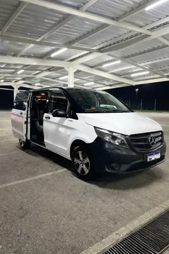 Mercedes-Benz Vito Tourer 119 Luxo 2.0 Flex 8lug. Mec. 2016