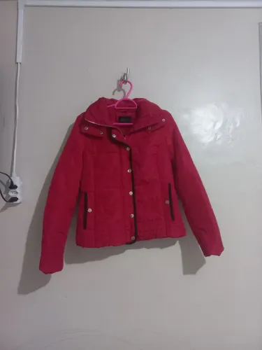 Vende-se casaco de frio