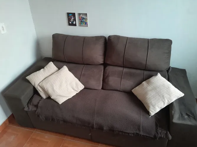 Sofá retrátil com defeitos 250