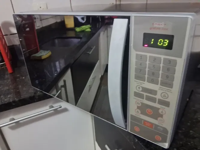 MICROONDAS TODO INOX 30 L PERFEITO ESTADO ENTREGA INCLUÍDA