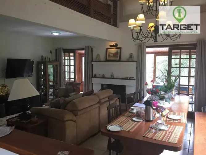 Casa com 5 dormitórios à venda, 387 m² por R$ 4.000.000 - Veleiros de Ibiúna/SP