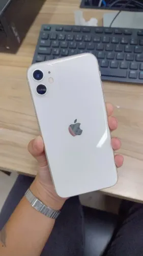 Iphone 11 BRANCO 64gb - Usado