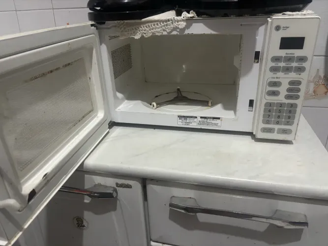 Microondas cônsul