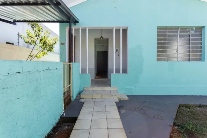 CCasa 2 Quartos, 241,71m² para locação Setor Coimbra