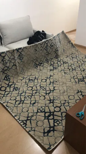 Tapete Grande 2 x 2,5m Bege e Azul marinho | Lavado | Westwing