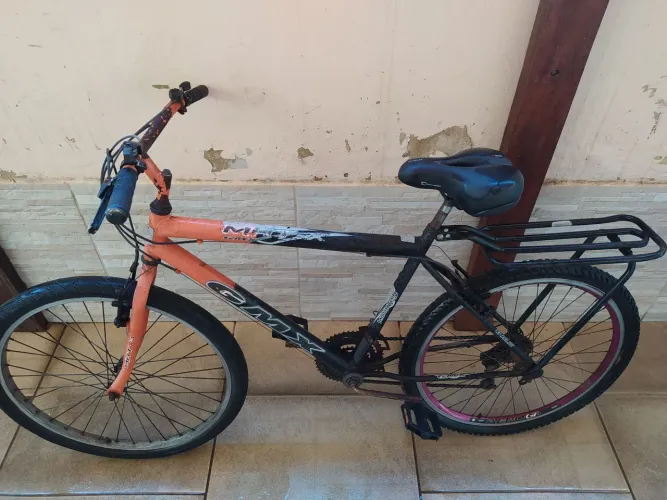 Bicicleta GMX com Marchas, Garupa e Banco Confortável