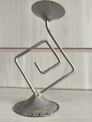 Antigo Castiçal  Solitário anos 70  em Metal  Art Deco Linda Peça .  