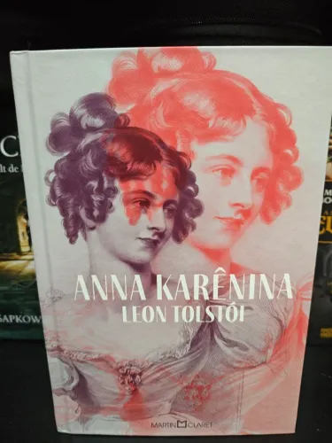 Livros clássicos vendo separados
