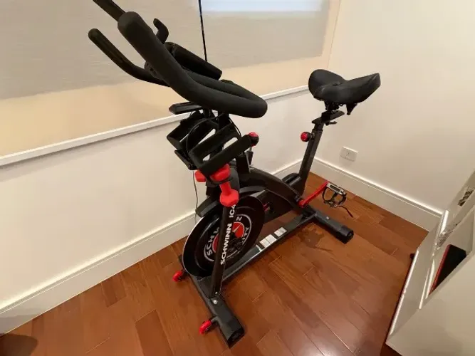 Bicicleta Spinning Schwinn - IC4