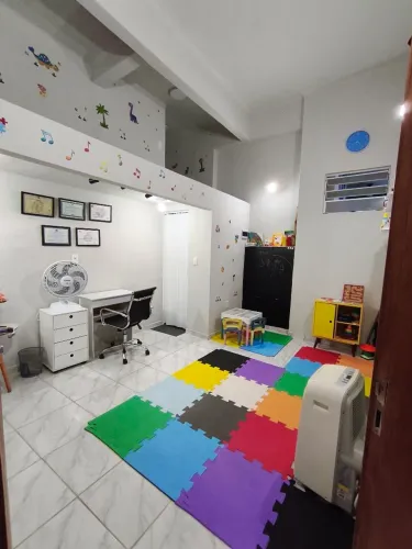Sala de atendimento terapêutico infantil