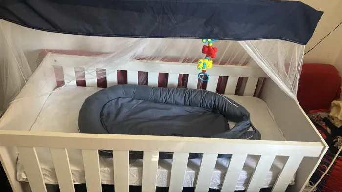 Berço completo + ninho ( Não entrego )