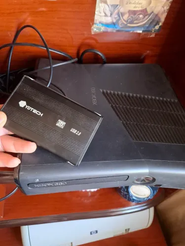 Vendo Xbox 360 RGH 70 jogos em HD Externo