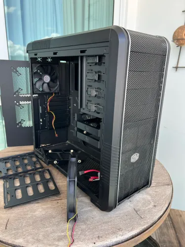 [PAUSADO] Gabinete para PC Cooler Master CM 690 II Advanced - Ótimo Estado