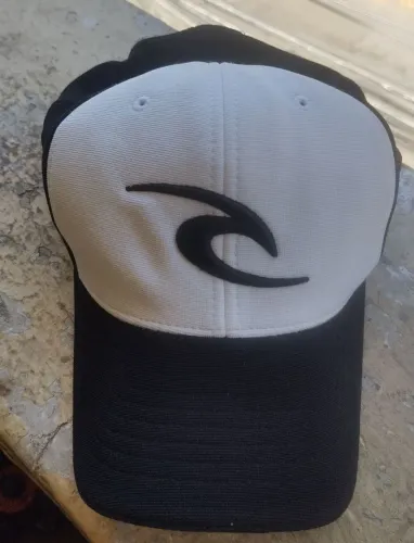 Boné rip curl original" modelo tepan truck.