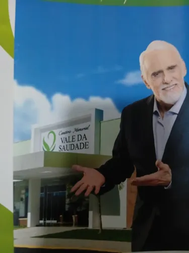 Vendo jazigo perpétuo com ossuário, nunca usado, no Cemitério Memorial Vale da Saudade.