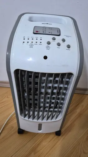 Climatizador Britânia BCL01F Resfria, Umidifica e Ventila 3 Velocidades - 110V