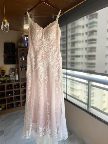 VESTIDO DE NOIVA Apenas VENDA FÍSICA ?