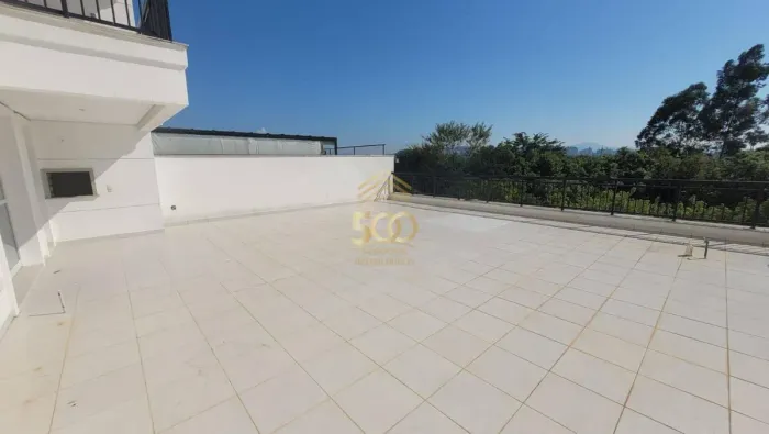 Residencial  Apartamento - Venda - 243,22 (M²) de Área Total - 0,00 (M²) de Área Privativa