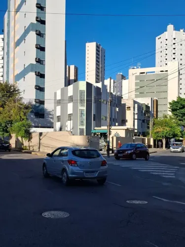 Vendo prédio comercial com 22 salas e 1000 m2 em Boa Viagem - Recife - PE