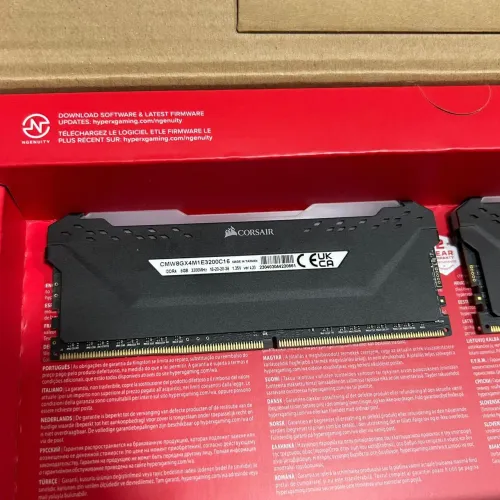 2 x Memória Corsair Vengeance PRO, RGB, 8GB, 3200Mhz, DDR4, Preta