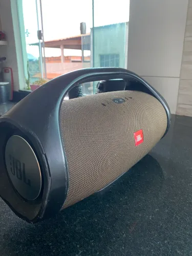 Jbl boombox 1