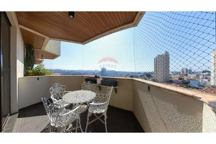 Apartamento à venda no Edifício Itapoã centro, Mobiliado, com 3 quartos sendo 1 suíte. Ara