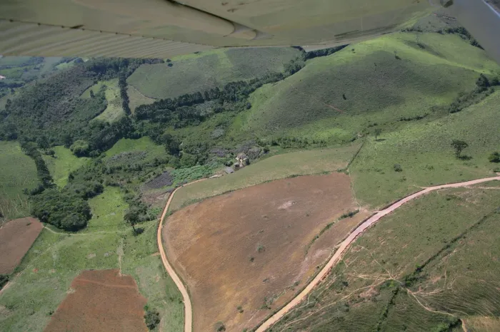 Fazenda em lima Duarte MG,75 hectares,60 tratoráveis,ótima topografia,R$13 mil a hectare
