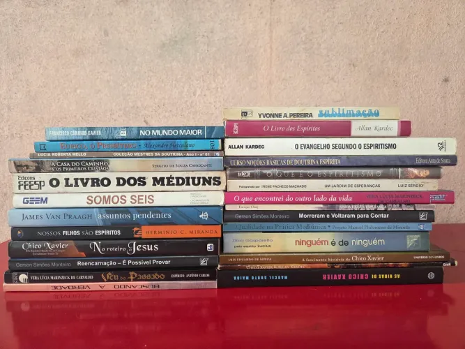 Lote Livros Mediuns, chico Xavier (espiritismo, kardecismo) 