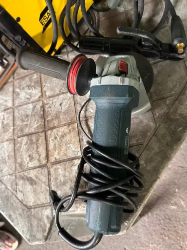 Máquina Bosch GWS 9-125 220 volts 900 w