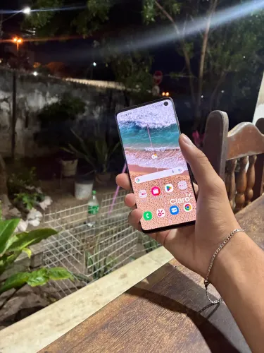 Samsung Galaxy S10e 