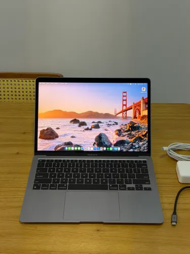 MacBook Air M1 - Novo 27 Ciclos 
