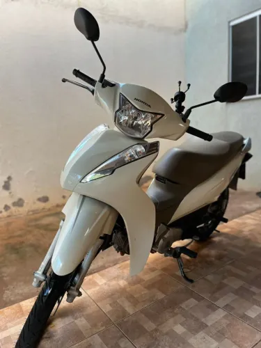 BIZ 125 BRANCO PEROLA 2023 FLEX COMPLETA R$ 18.000,00