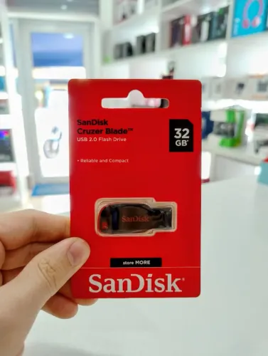 Pen Drive SanDisk Cruzer Blade 32GB USB 2.0