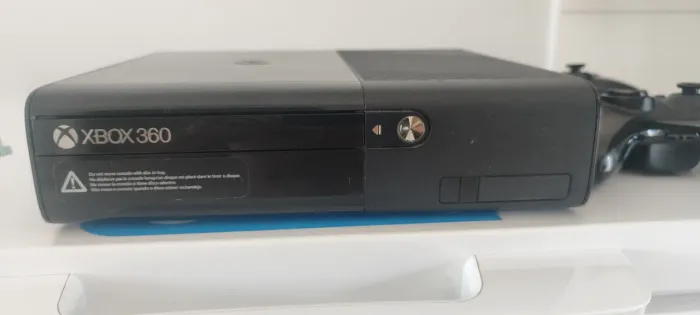 Vendo Xbox 360.