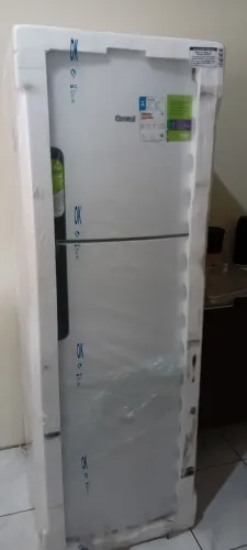 Vendo uma Geladeira Frost free consul.