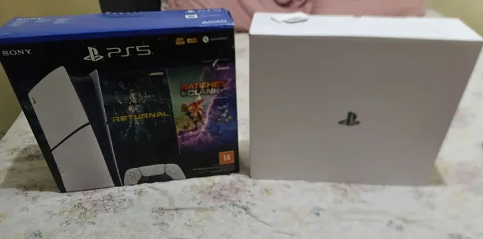Caixa do Ps5 Slim 
