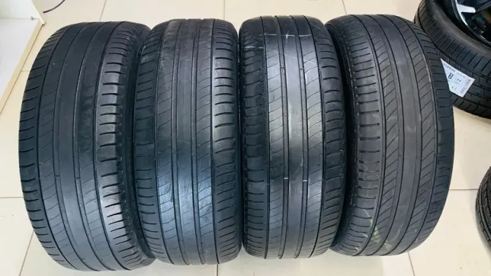 215/55R17 Michelin Primacy 3 (Semi-novos) - R$ 190,00 und