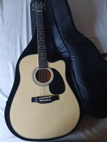Violão novo em perfeito estado