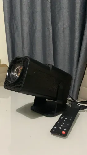 Projetor HY320 1080p Wi-Fi Bluetooth HDMI Android