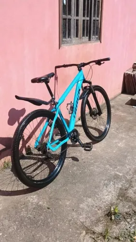 300 pra sair logo pois tenho que comprar material de trabalho ela tá sem os dois freios