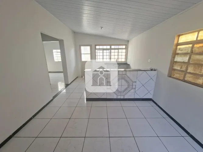 Casa para locação no bairro Planalto