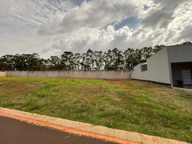 Terreno - Condomínio à Venda, 275M² Alto da Boa Vista- Cravinhos