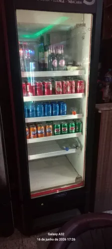 GELADEIRA EXPOSITORA DE BEBIDAS, tipo da Coca Cola.