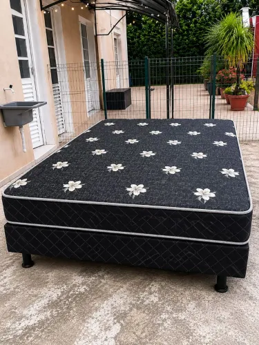 Box bau com colchão 