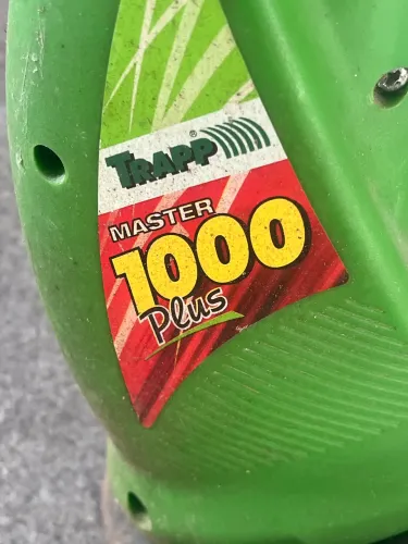 Aparador Grama Elétrico Trapp Master 1000 Plus Cor Verde/Preto