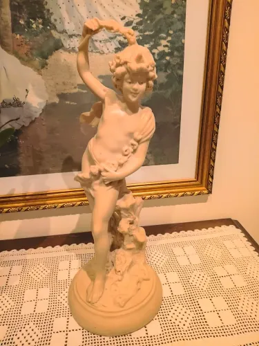 Escultura antiga Anjo